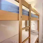 Апартаменты Quiet Sea View With Pool