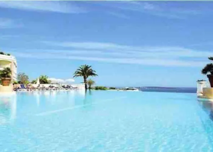 Quiet Sea View With Pool Lejlighed