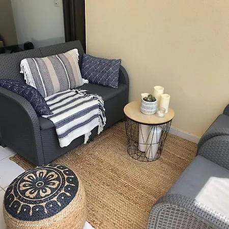 Quiet Sea View With Pool Apartment